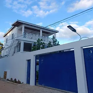 Dona Mayra Aparta Apartahotel